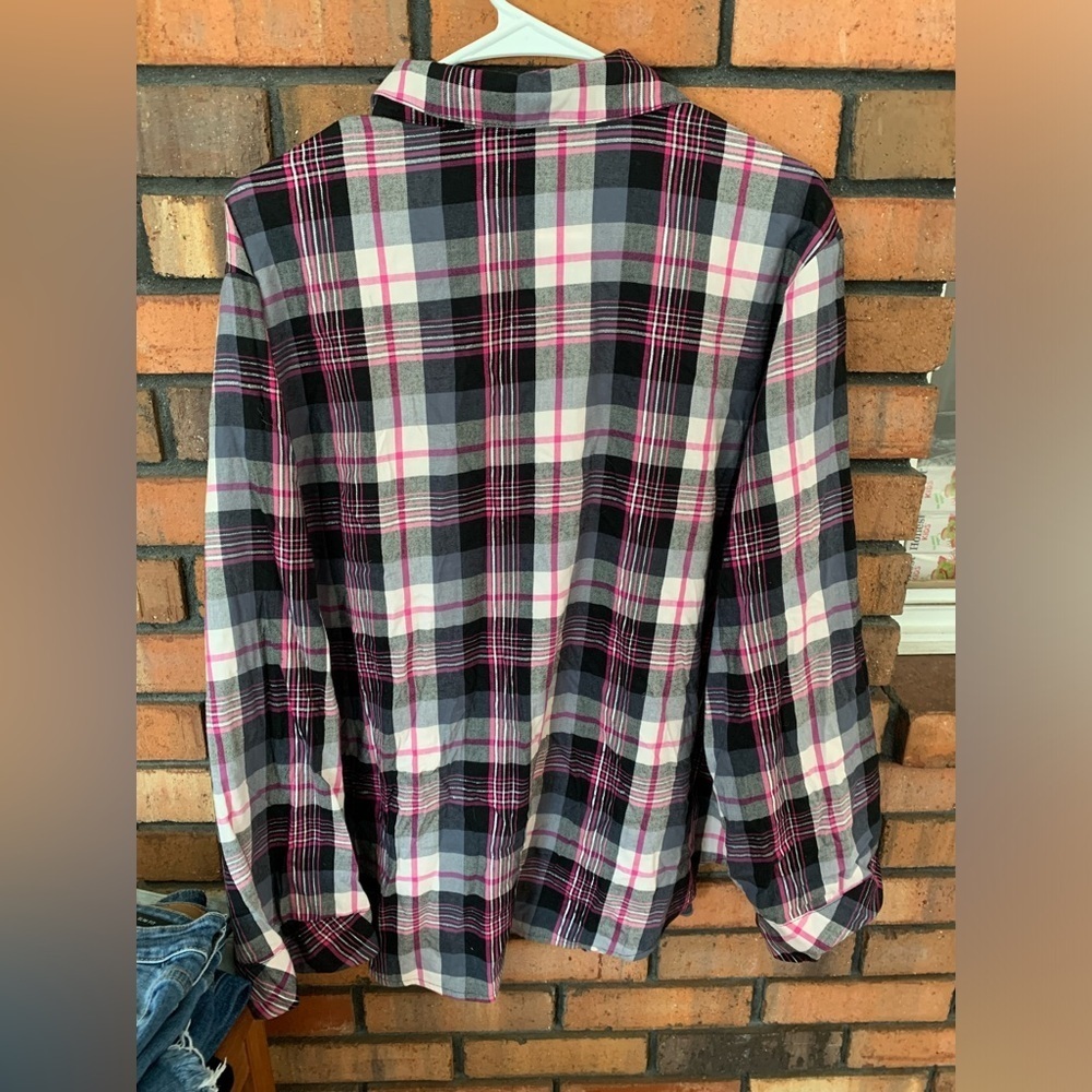 Victoria's Secret Plaid Button-Up Pajama Top - Picture 2 of 3